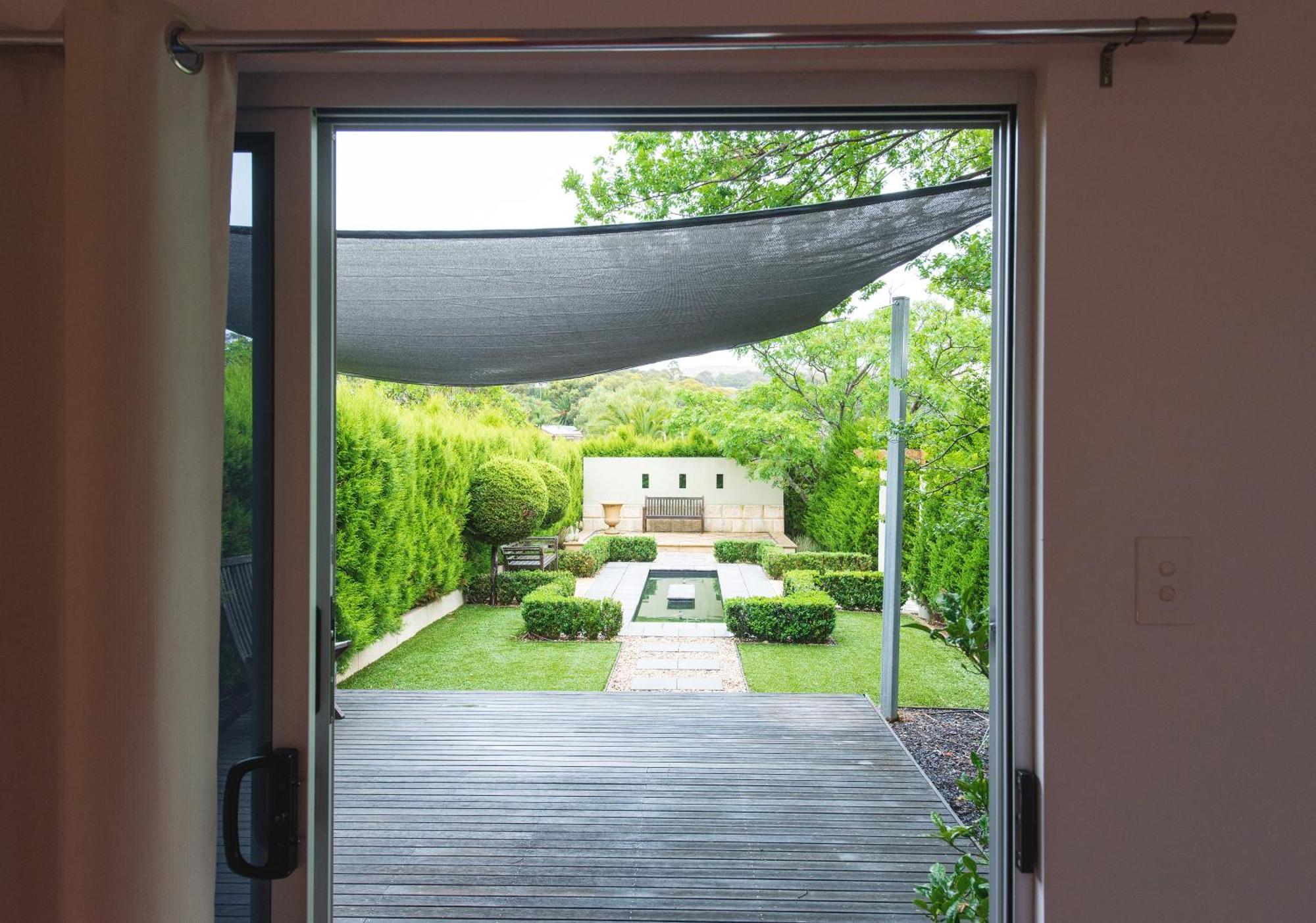 S T U D I O 22 Peaceful Retreat With Garden Views Apartment Port Lincoln Bagian luar foto