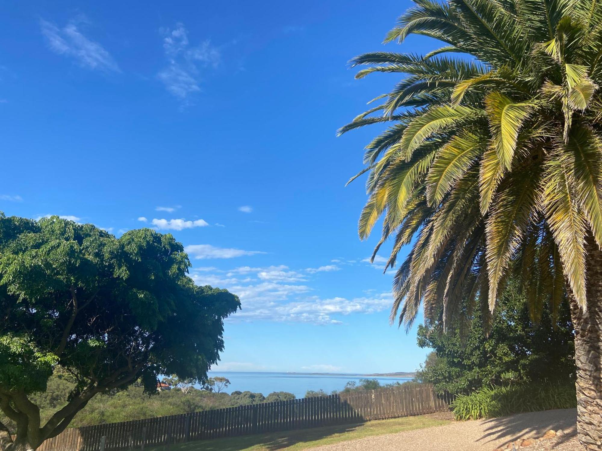 S T U D I O 22 Peaceful Retreat With Garden Views Apartment Port Lincoln Bagian luar foto