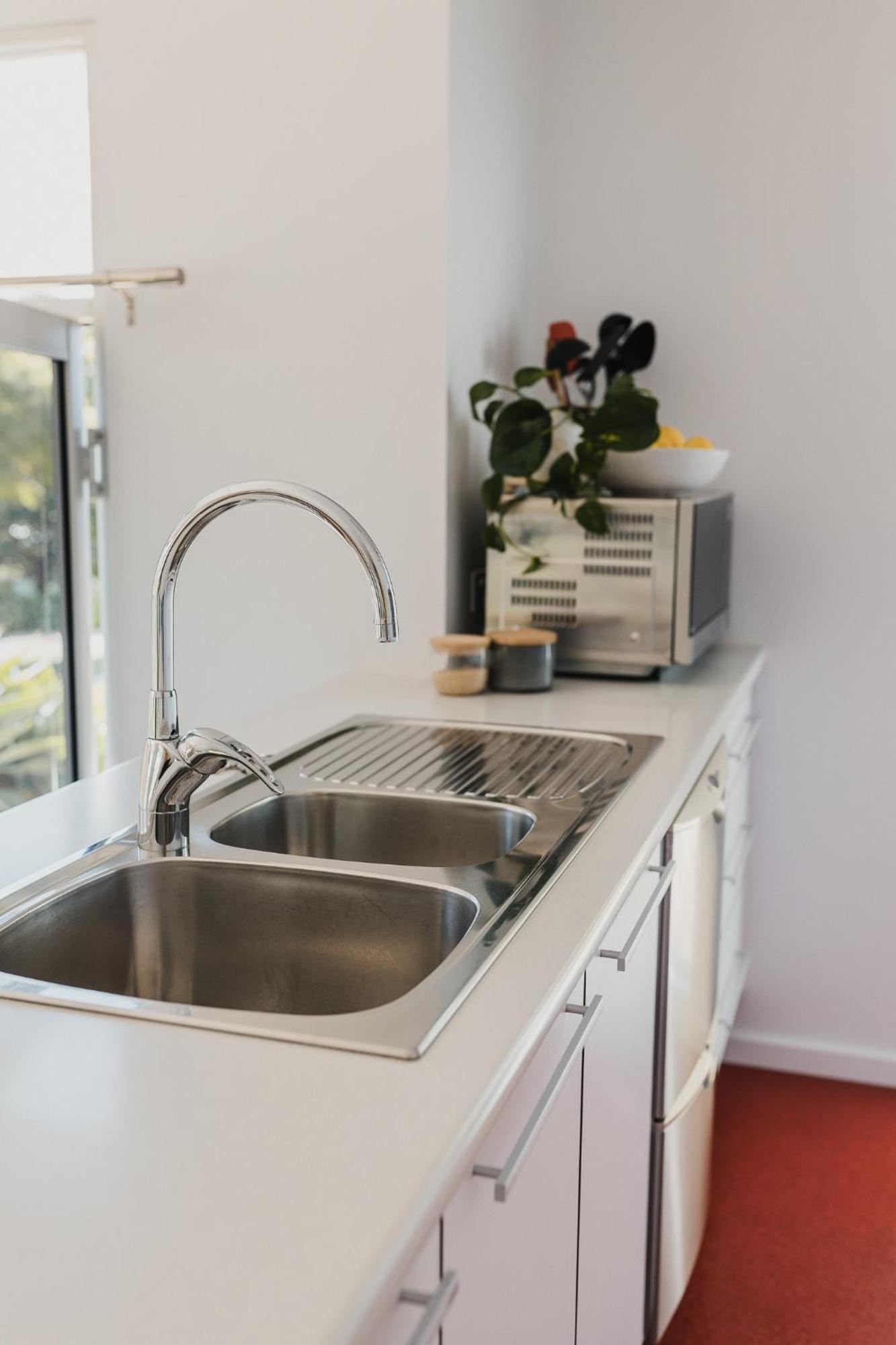 S T U D I O 22 Peaceful Retreat With Garden Views Apartment Port Lincoln Bagian luar foto